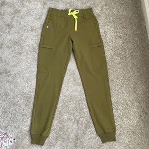 Martini Olive Lesage Tall Jogger Scrub Pants XXS